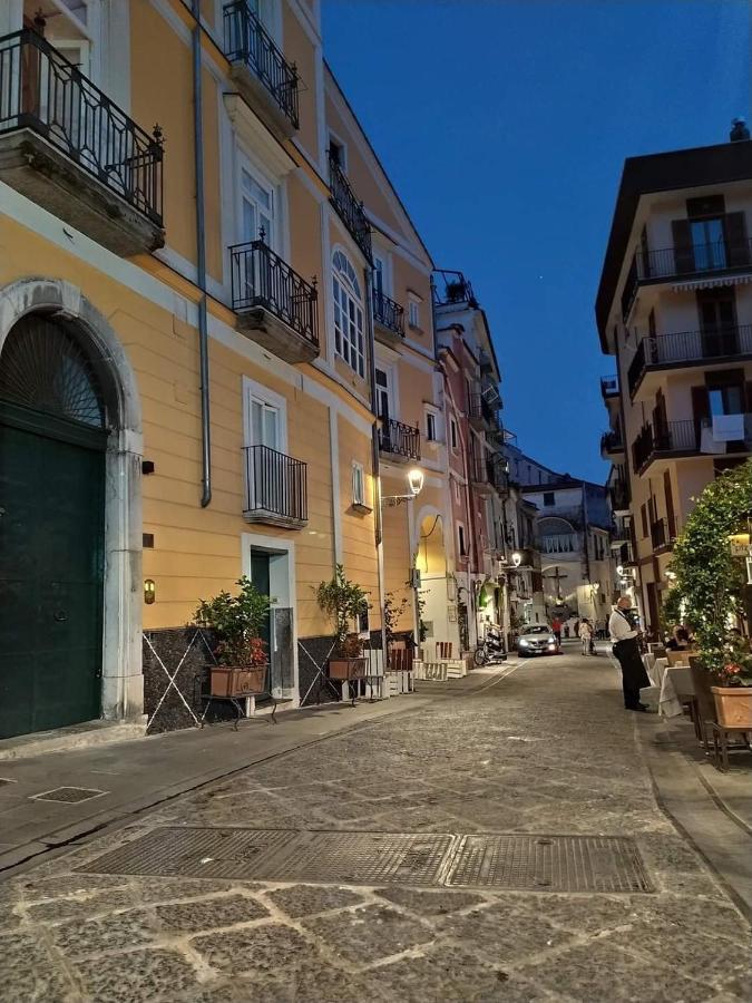 Appartamento Amalfi Coast Palace In Minori Esterno foto